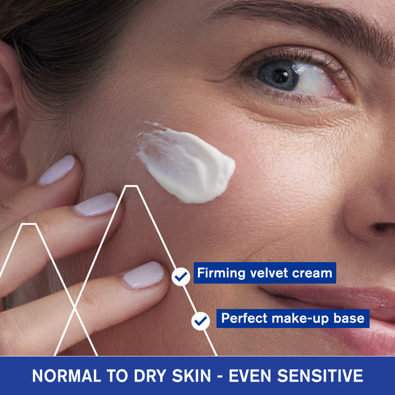Age Lift Firming Smoothing Day Cream